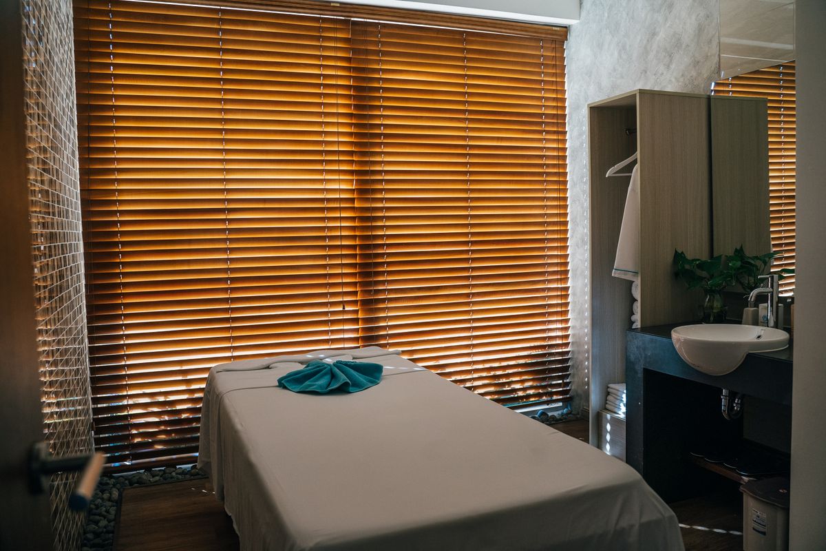 Glow Aesthetics Lounge treatment